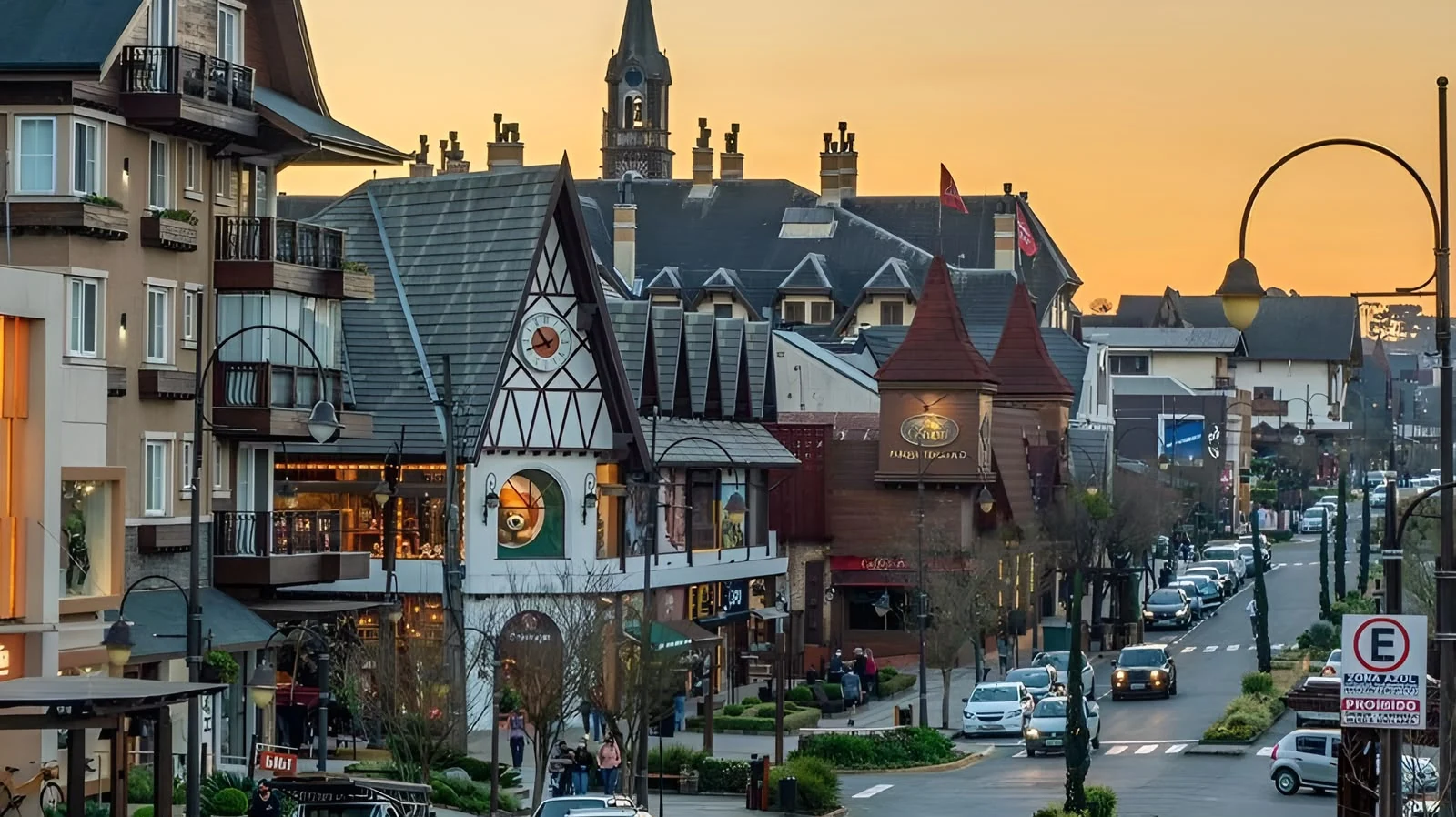 Centro de Gramado, Rio Grande do Sul, ao entardecer